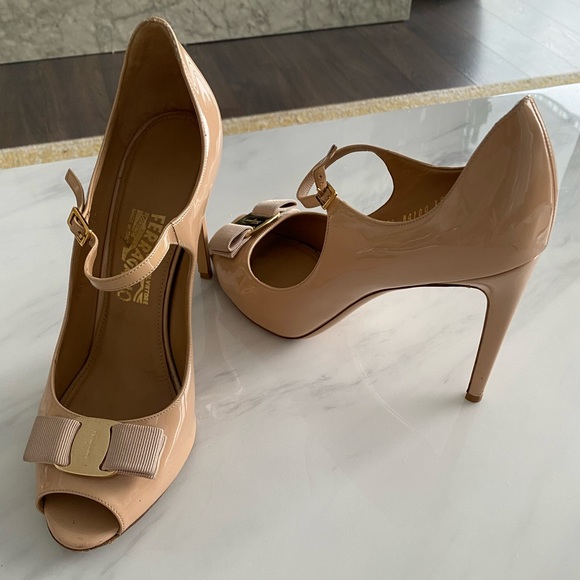 Salvatore Ferragamo Shoes - Ferragamo Sandals